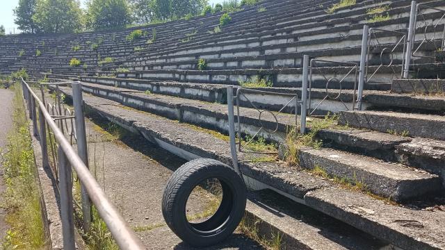 Stadionul ”Nada Florilor” din Fălticeni, o ruină