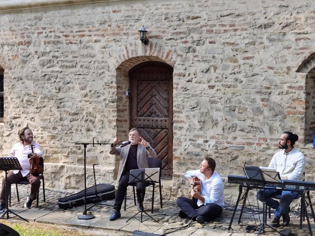 Concert Silvan Stâncel Trio, pe texte de Matei Vișniec, la Hanul Domnesc Suceava