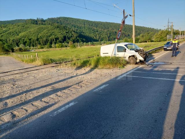 Coliziune între un autoturism și un tren, la Gura Humorului