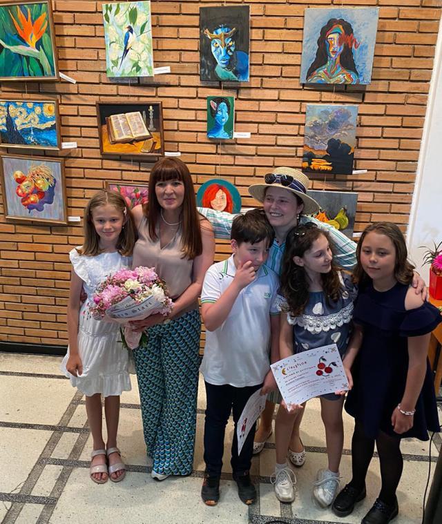 Zeci de copii și-au expus desenele la Galeria de Artă a USV, în cadrul acțiunii „Luna cireșelor”