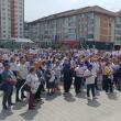 „Nu cedăm!” Peste 3.000 de profesori au protestat, marți, printr-un „Marș al tăcerii”, într-o coloană de 1 kilometru
