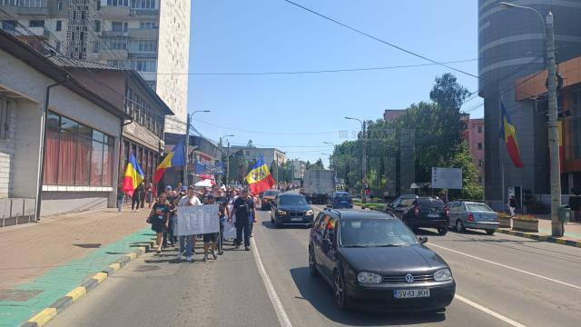 Elevii s-au alăturat marșului profesorilor