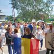 Curtea IȘJ s-a umplut de greviști, care au scandat neobosiți „Noi vrem în clasă / Guvernul nu ne lasă!” și au cântat „Deșteaptă-te, române!”