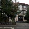 Mamă arestată sub acuzații înfiorătoare – și-ar fi abuzat sexual copiii și i-a trimis ...