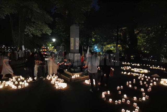 Mii de gulguțe au luminat aleile Parcului Central Suceava la „Festivalul Luminii”, ediția a X-a 8