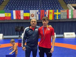 Constantin Lungu alături de antrenorul său, Florin Rusu
