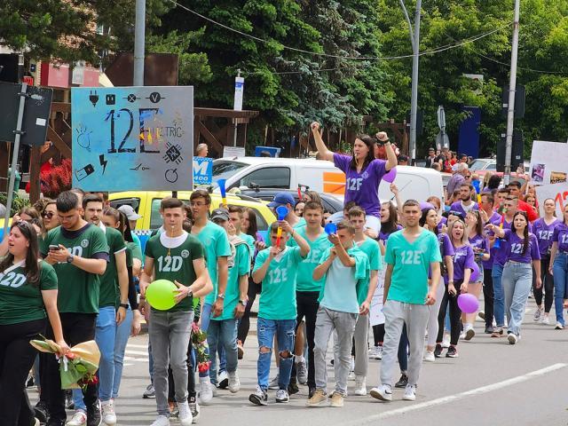 Marsul absolvenților de la Colegiul Gura Humorului, foto George Boicu Budu