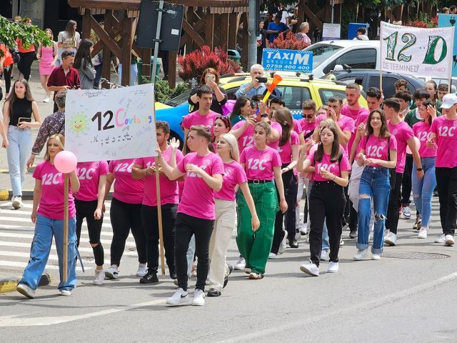 Marsul absolvenților de la Colegiul Gura Humorului, foto George Boicu Budu