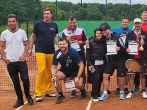 Cupa Miraj Star a reprezentat o nou prilej de întâlnire pe terenul de tenis, între prieteni