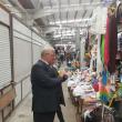 Primarul Sucevei, Ion Lungu, verificând în teren stadiul lucrărilor de asigurare a căldurii în Bazar, pentru sezonul rece următor