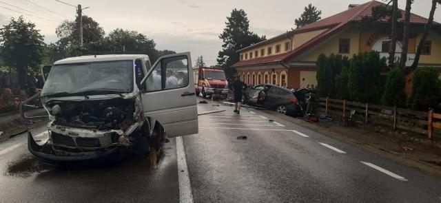 Bilanțul tragicului accident de la Drăgușeni: un mort și 11 răniți, din care mai mulți în stare gravă