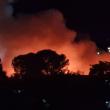 Un incendiu uriaș a avut loc astă-noapte la Șcheia. Încă nu se știe de la ce a pornit