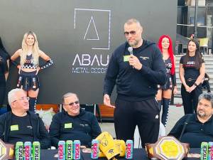 Prezenta lui Semmy Schilt reprezinta principala atractie a galei de la Suceava