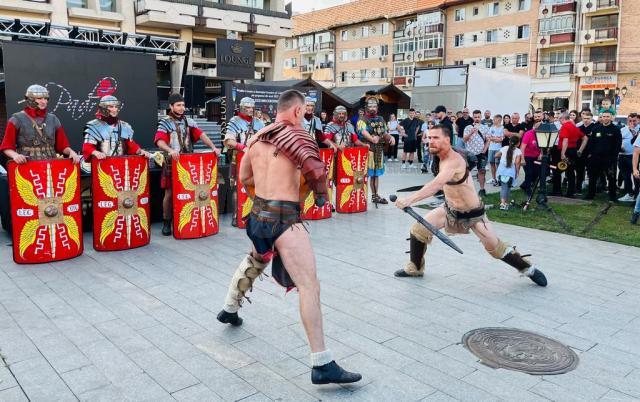 Soldatii romani si luptele de gladiatori i-au incantat pe suceveni