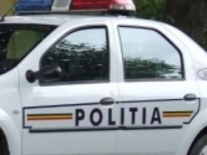Un șofer urmărit de poliție a gonit și a făcut depășiri la 140-160 de km/h, spre Suceava