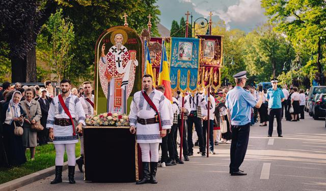 Pentru prima dată, de Zilele Municipiului Rădăuți a fost organizată o procesiune religioasă