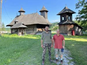 Vizita ES Reuven Azar in Bucovina, cu Mihai Robu. Foto FB Reuven Azar