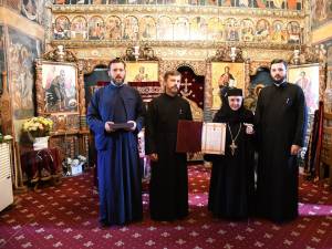 Stavrofora Gabriela Platon, stareţa Mănăstirii Voroneţ, a primit Ordinul „Crucea Bucovinei”, Foto: Constantin Ciofu