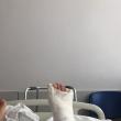Încă un tânăr accidentat după ce a alunecat pe gresia udă la ștrandul de la Ițcani