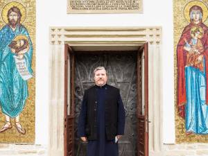 Mărturisirea sinceră a păcatelor, cheia întâlnirii cu Hristos în Taină – interviu cu Pr. Prof. Univ. Dr. Viorel SAVA de la Facultatea de Teologie Ortodoxă „Dumitru Stăniloae” din Iași