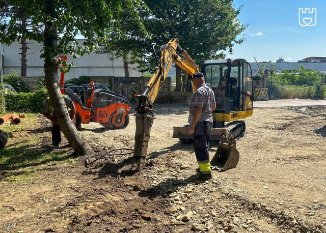 Lucrări de modernizare stradală, cu parcări de reședință și amenajare de spații verzi, în zona Pieței George Enescu