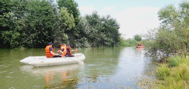 Tânăr de 18 ani, căutat în apele Siretului