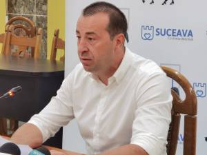 „Și bătuți, și nepromovați, și cu banii luați - e cam mult!” consideră viceprimarul Sucevei Lucian Harșovschi, vizavi de susținerea financiară a Forestei