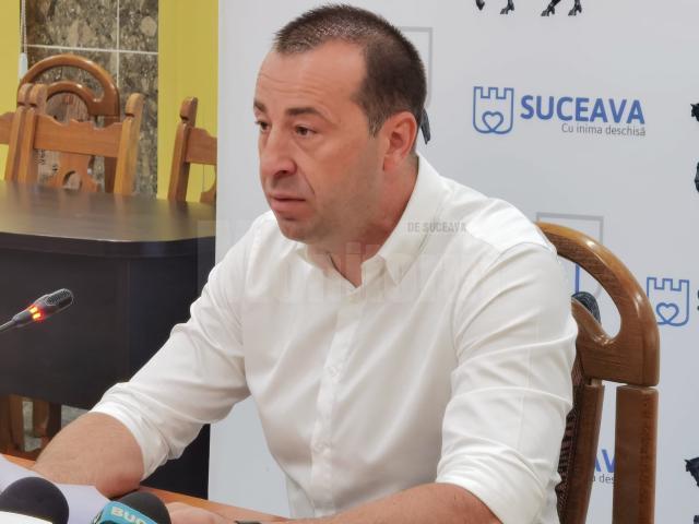 „Și bătuți, și nepromovați, și cu banii luați - e cam mult!” consideră viceprimarul Sucevei Lucian Harșovschi, vizavi de susținerea financiară a Forestei