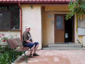 Acțiune în forță de îndepărtare a improvizațiilor de pe domeniul public, coordonată de viceprimarul Sucevei, Lucian Harșovschi