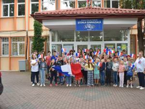 Ateliere de creație pentru copii organizate în cadrul Şcolii de vară „Să descoperim limba franceză de la o vârstă fragedă”