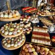 Cofetăria Royal Sweets - Definiția deserturilor diferite, dense și cremoase, cu o paletă diversificată de gusturi