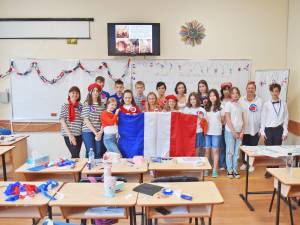 Ateliere de creație pentru copii organizate în cadrul Şcolii de vară „Să descoperim limba franceză de la o vârstă fragedă”