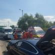 Un microbuz și două autoturisme, implicate într-un accident cu doi răniți