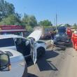 Un microbuz și două autoturisme, implicate într-un accident cu doi răniți