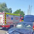 Un microbuz și două autoturisme, implicate într-un accident cu doi răniți