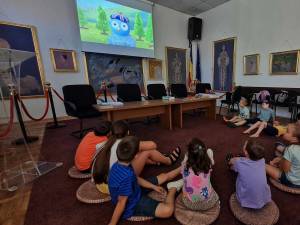 Programul „Bibliovacanța” pentru copii, în plină desfășurare la Biblioteca Bucovinei
