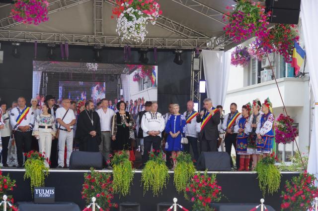 Autoritățile locale și județe au deschis oficial Festivalul „Întâlniri Bucovinene”