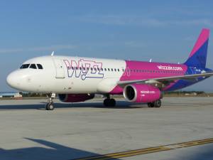 Zborul Wizz Air W4 3607 de la Suceava la Milano Bergamo, care avea plecare sâmbătă, 22 iulie, de la ora 19.15, a ajuns pe pista de decolare abia duminică după-amiază