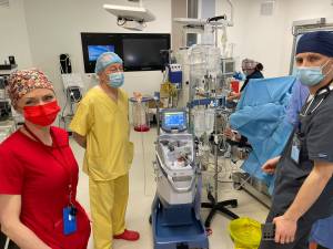Primul pacient de 240 de kg operat de ortopezii de la Spitalul de Urgență Suceava a fost externat după 100 de zile