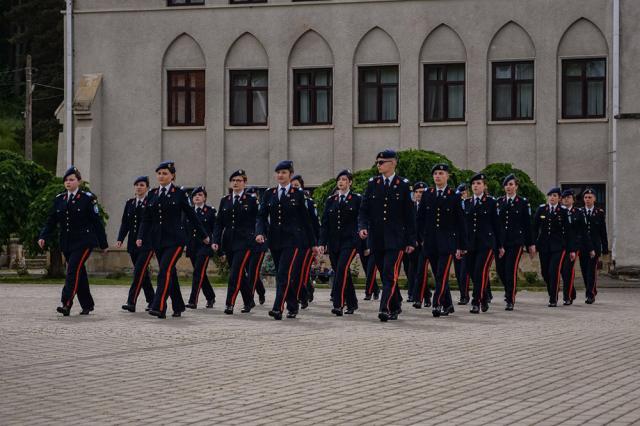 Elevi ai Colegiului Militar Câmpulung