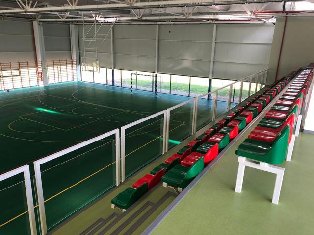 Sala de sport din Vatra Moldoviței a fost construită printr-un proiect de aproape 8 milioane de lei