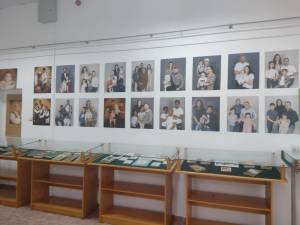 Expoziția de fotografie „Psihologia portretului  - emigranți UK”, la Biblioteca Bucovinei