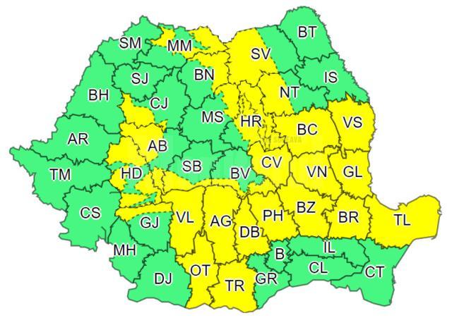 Cod galben de averse torențiale, descărcări electrice și vijelii, în zona de munte a județului Suceava