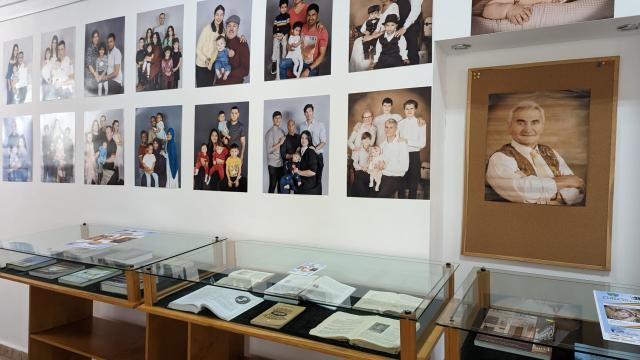 „Luna Diasporei în Bucovina” s-a deschis marți cu o expoziție de fotografie, cu poezie și muzică