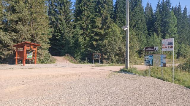 Intrarea în rezervația Tinovul Mare