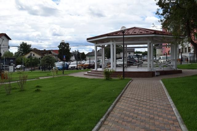 A fost deschis Parcul „Prefecturii” din Fălticeni