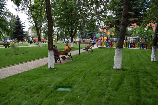 A fost deschis Parcul „Prefecturii” din Fălticeni