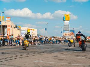 Spectacolul moto din cadrul Bucovina Motor Fest va avea loc sambata, la Iulius Mall Suceava 01