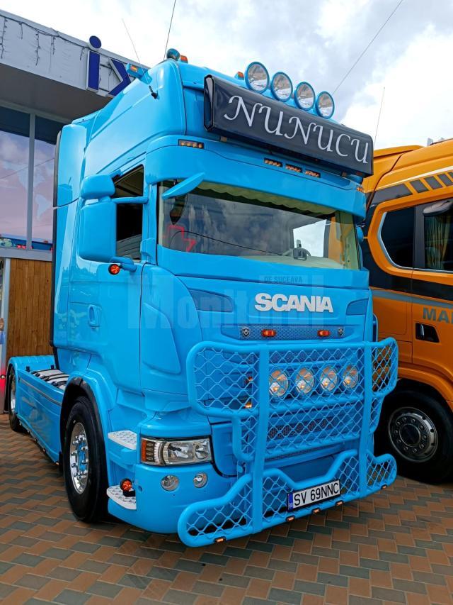 Premiul de popularitate a fost oferit acestui autocamion Scania, tunat de Viorel Cazac din Milișăuți