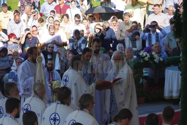 Sărbătoarea Adormirea Maicii Domnului la hramul Mănăstirii Putna